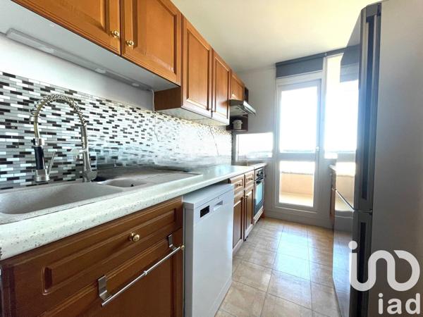 Appartement 4 pièces de 80 m² à Champs-sur-Marne (77420)
