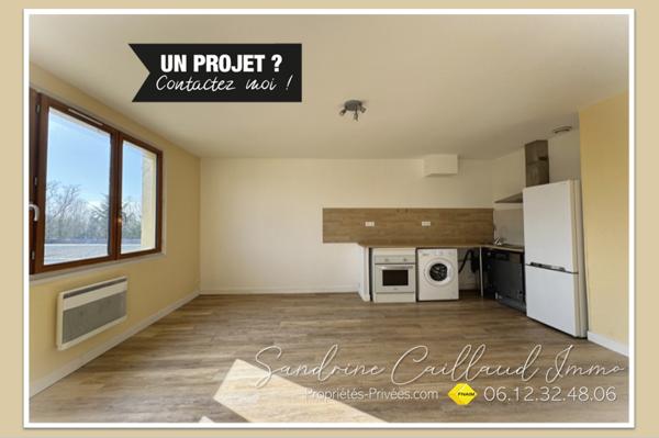 En EXCLUSIVITf VIP - Dans cadre exceptionnel - 8mn HOUDAN - Appartement T2+ - 1 chambre - séjour double - 137000 Euros HAI