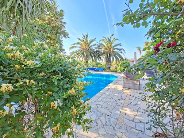 Villa 5 pièces 147 m2