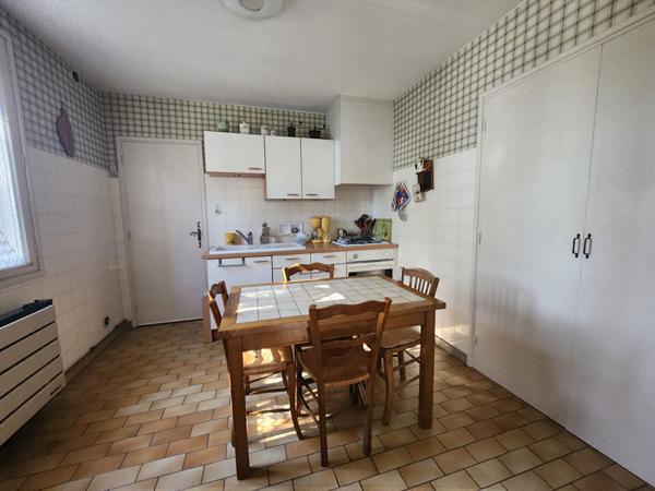 EXCLUSIVITE A VEDENE- GRAND AVIGNON - MAISON A VENDRE DE PLAIN PIED AVEC TERRAIN DE 1000 M² PROCHE CENTRE VILLE