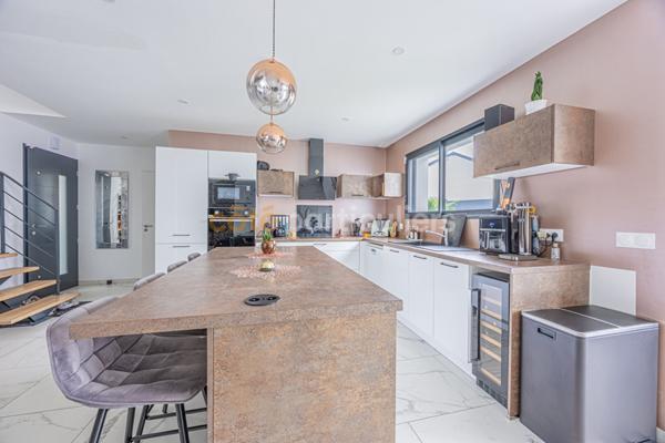 Vente Maison115 m² - 5 Pièces - SAINT HERBLAIN (44800)