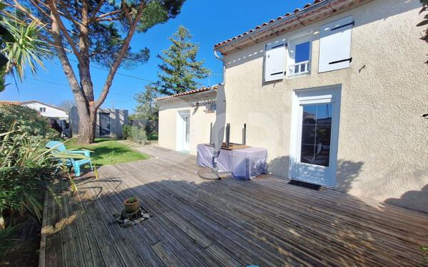 Maison à vendre    3 pièces •  Médis