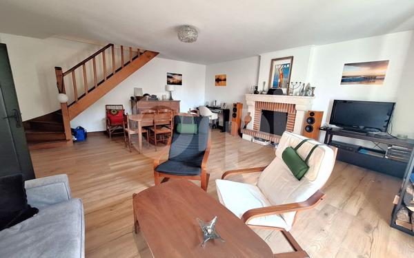 Maison à vendre    3 pièces •  Médis