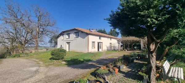 Ancienne maison d'hôtes à LAVIT