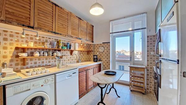 Titre : Superbe T3 de 74 m² avec Terrasse, Balcon et Vue Dégagée – Quartier Gare / Bon Secours