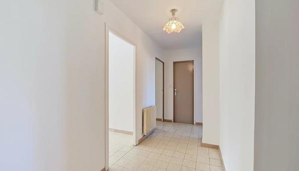 Titre : Superbe T3 de 74 m² avec Terrasse, Balcon et Vue Dégagée – Quartier Gare / Bon Secours