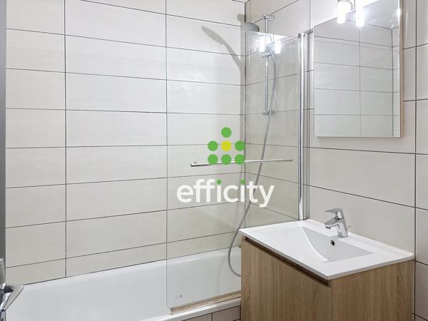 Appartement
         3 pièces
        - 62 m² 355 000 € *