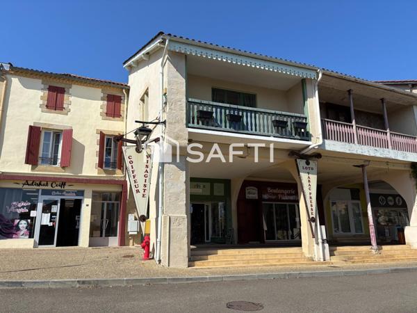 Au cœur de la bastide de Geaune, immeuble ancien de 225 m² avec local commercial et appartement, authenticité et potentiel.