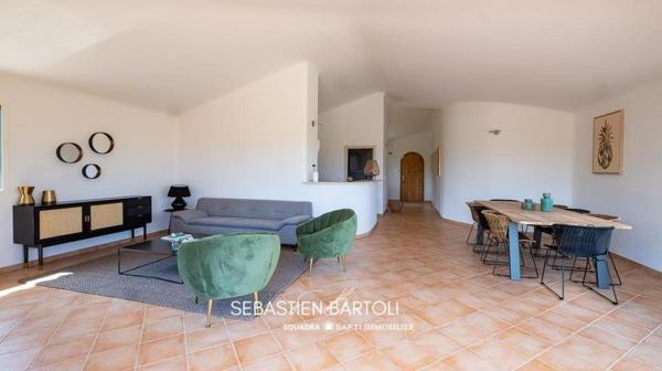 Maison T3 de 137m2 avec piscine chauffée vue montagne
