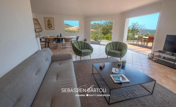 Maison T3 de 137m2 avec piscine chauffée vue montagne