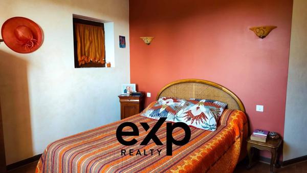 Propriété 5 pièces, piscine et terrain 2298 m2 aux Adrets de l'Estérel