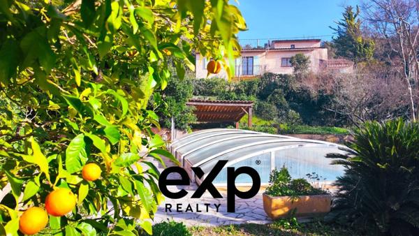 Propriété 5 pièces, piscine et terrain 2298 m2 aux Adrets de l'Estérel