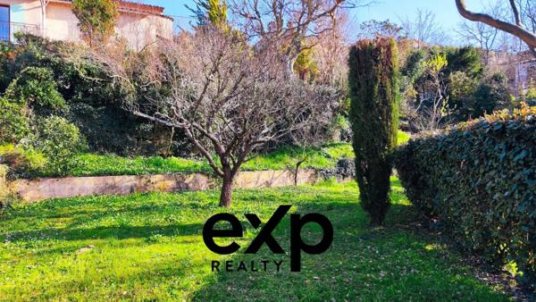 Propriété 5 pièces, piscine et terrain 2298 m2 aux Adrets de l'Estérel