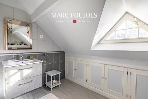 Gouvieux – Maison de famille pleine de charme avec dépendance, jardin et centre à pied