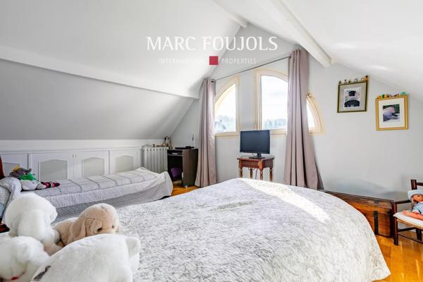 Gouvieux – Maison de famille pleine de charme avec dépendance, jardin et centre à pied