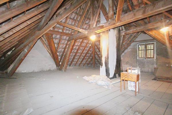 Maison de maître avec fort potentiel à deux pas du centre !