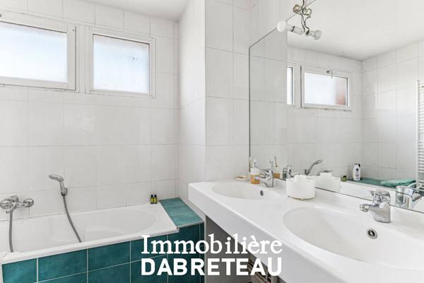 Appartement - 90 m² - 2 chambres