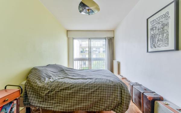 Appartement à vendre    2 pièces • 54,34 m2 Paris 17