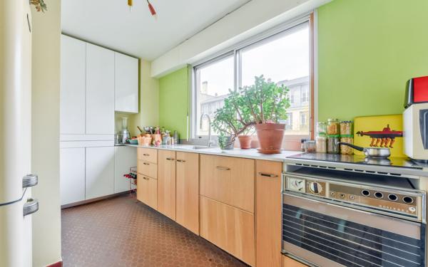 Appartement à vendre    2 pièces • 54,34 m2 Paris 17