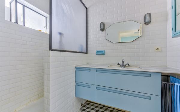 Appartement à vendre    2 pièces • 54,34 m2 Paris 17