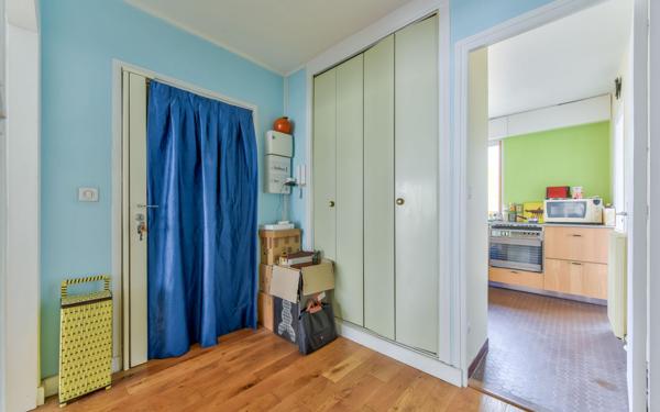 Appartement à vendre    2 pièces • 54,34 m2 Paris 17