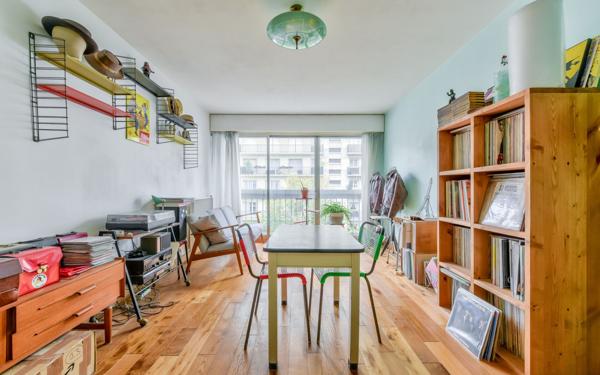 Appartement à vendre    2 pièces • 54,34 m2 Paris 17