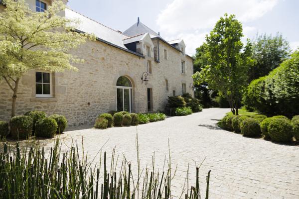 Maison
         14 pièces
        - 315 m² Bien prestige 875 500 € *