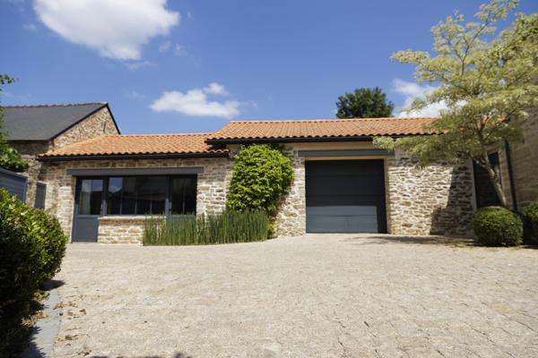 Maison
         14 pièces
        - 315 m² Bien prestige 875 500 € *