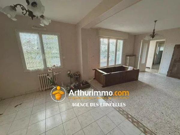 Vente                                                      Maison
                        
                     4 pièces                      78 m2                     à Martigné-Ferchaud