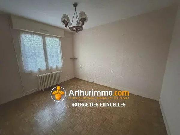 Vente                                                      Maison
                        
                     4 pièces                      78 m2                     à Martigné-Ferchaud