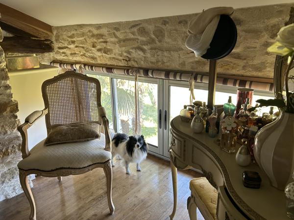 Domaine clos avec 2 maisons, piscine chauffée et dépendances – Idéal projet familial ou gîtes