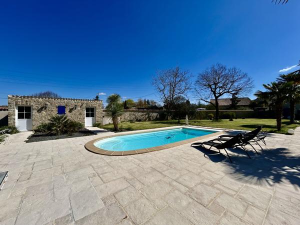 Domaine clos avec 2 maisons, piscine chauffée et dépendances – Idéal projet familial ou gîtes
