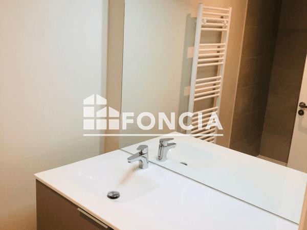 Location Appartement 2 pièces 48.41 m² - 12 RUE DE CHEMONTON Blois 41000