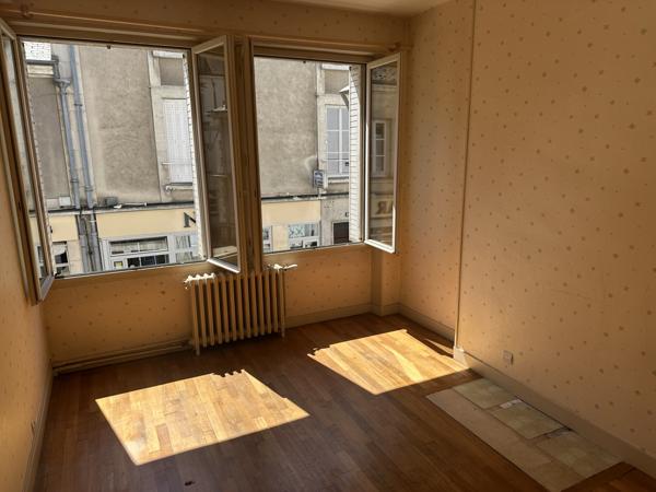 Appartement T3 de 78 m² coeur de ville semi-piéton