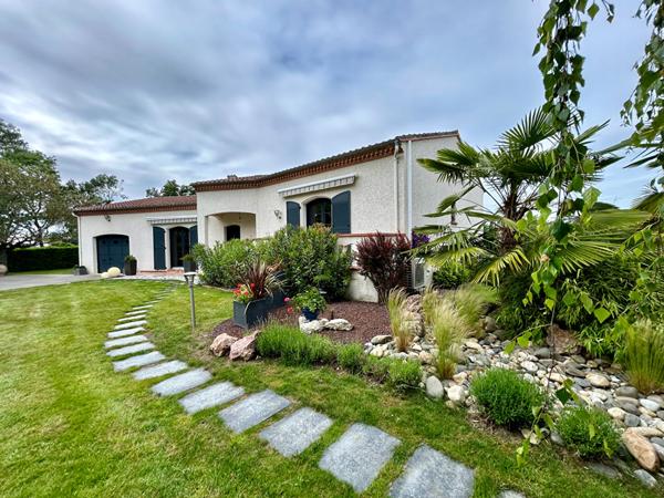 Belle Propriété dans un environnement verdoyant et rare !