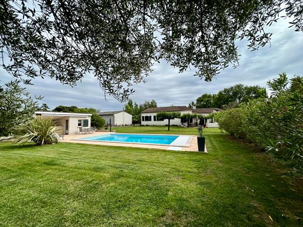 Belle Propriété dans un environnement verdoyant et rare !