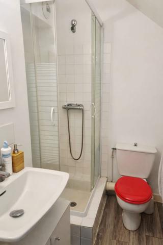 A VENDRE STUDIO MEUBLE 18 m² - KERENTRECH , Lorient