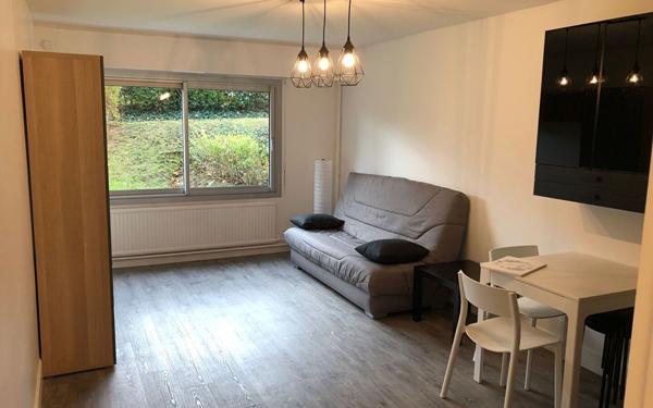 Appartement à louer    1 pièce •  Antony