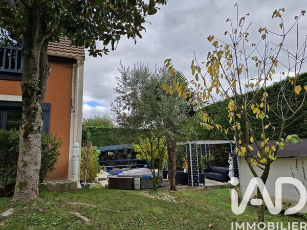 Maison à vendre 8 pièces 200 m² Mandres-les-Roses