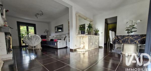 Maison à vendre 8 pièces 200 m² Mandres-les-Roses