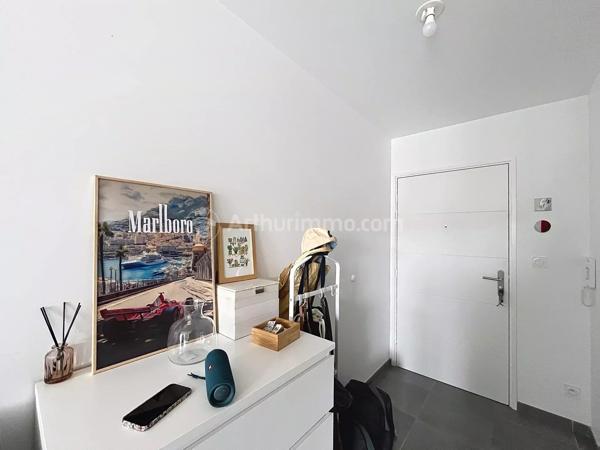 Location                                                      Appartement
                        
                     1 pièces                      28 m2                     à Clermont-Ferrand