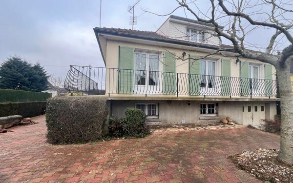 Maison à vendre    5 pièces •  Saint-Germain-du-Corbéis