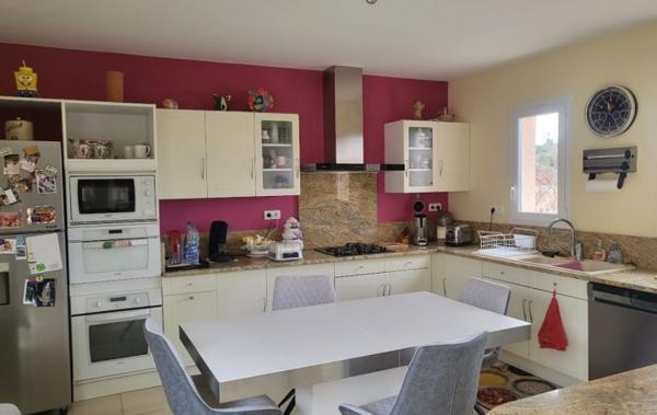 Vente Maison AVEC 244M2 DE GARAGE - COUR -PATIO Montagnac   