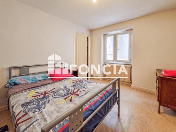Location Appartement 3 pièces 79.09 m² - 62 RUE DE LA REPUBLIQUE La Cote Saint Andre 38260