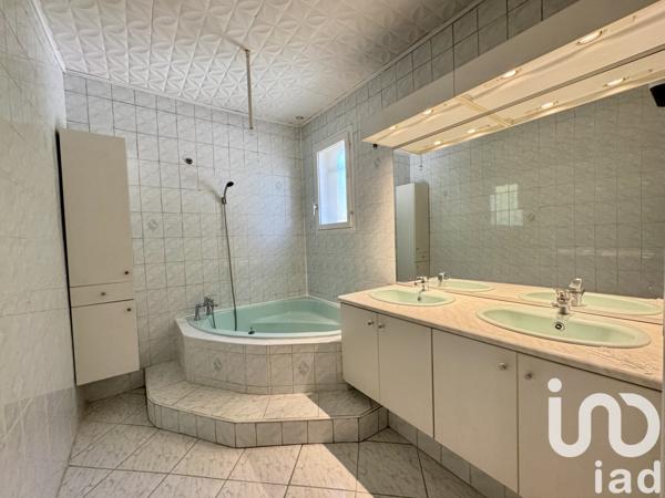 Maison à vendre 4 pièces 95 m² Rochefort-du-Gard