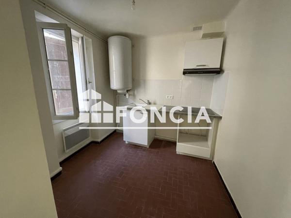 Location Appartement 3 pièces 41.9 m² - 2 BIS RUE DE LA TREILLE Le Beausset 83330