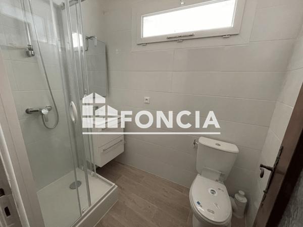 Location Appartement 3 pièces 41.9 m² - 2 BIS RUE DE LA TREILLE Le Beausset 83330