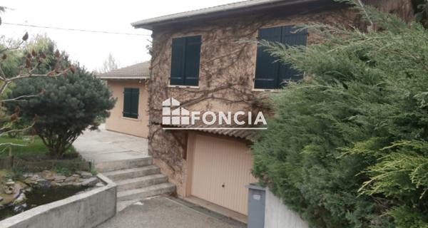Location Maison 4 pièces 82.82 m² - Jardin 38200