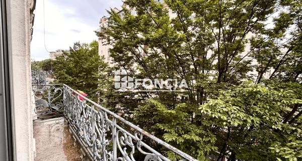 Location Appartement 4 pièces 134.63 m² - Lyon 69007