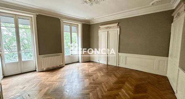 Location Appartement 4 pièces 134.63 m² - Lyon 69007